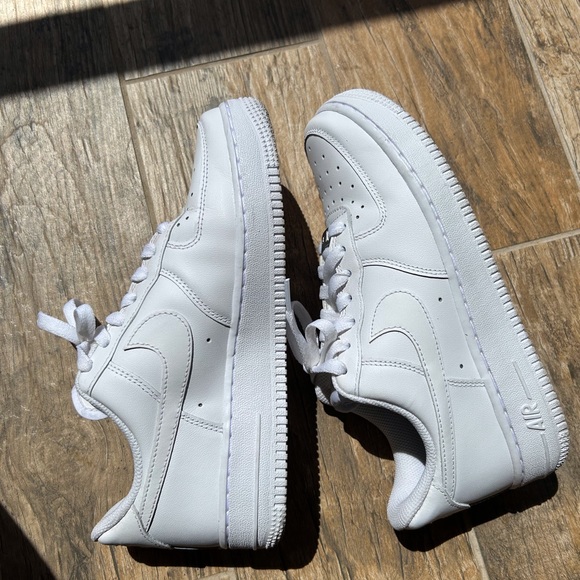 Nike Air Force 1 - Picture 5 of 6